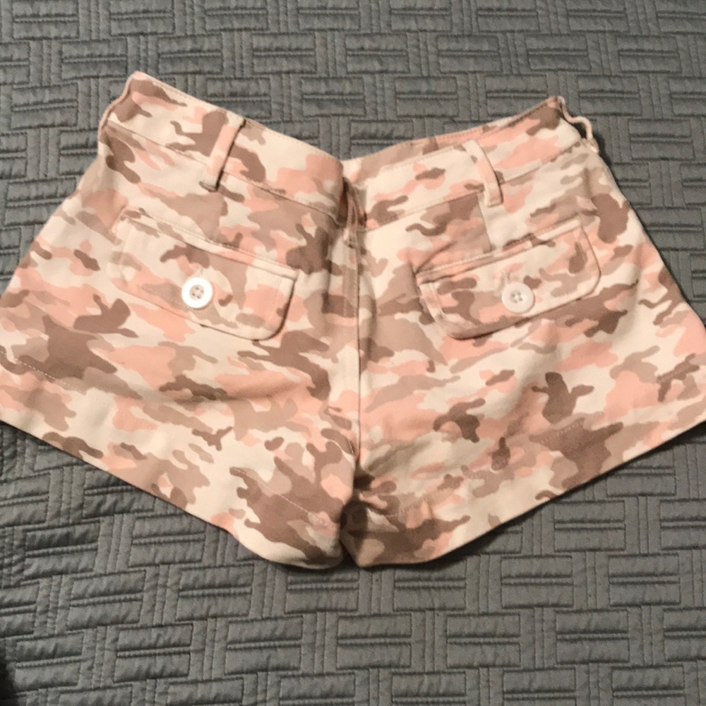 Short - Picture 2 of 3